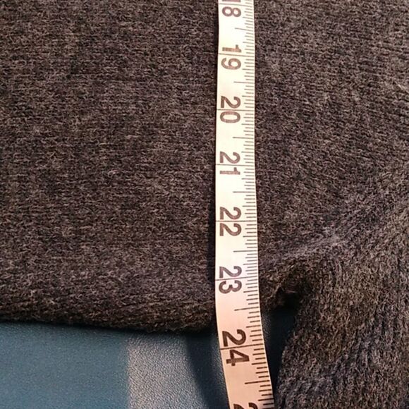 Croft & Barrow Women's XL Wool Blend Velvet Trim Silver tone Metal Buttons - Picture 3 of 9